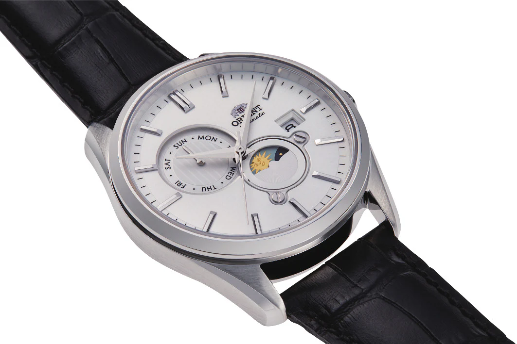 ORIENT RA-AK0310S  Contemporary Automatic Gents Leather Strap Watch - Image 2